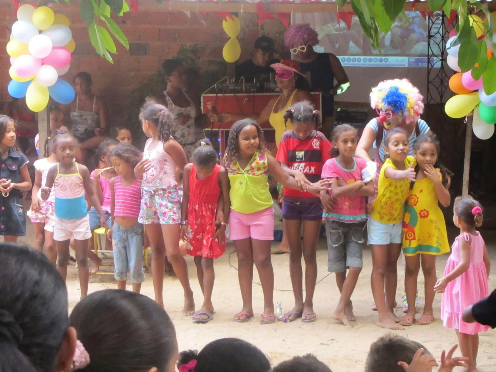 Projeto Faça uma Criança Feliz